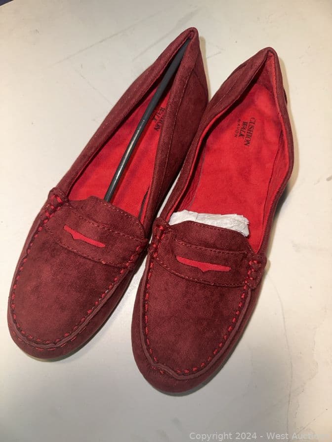 30-avon-cushion-walk-red-loafers-mkmvroe0