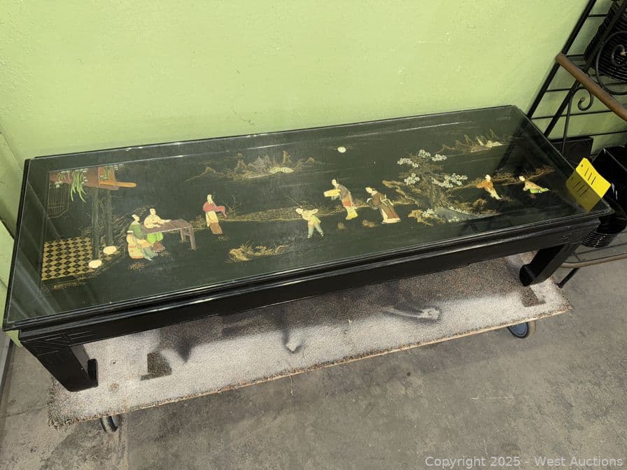 painted-table-in-japanese-style-with-lacquer-shell-inlay-622679