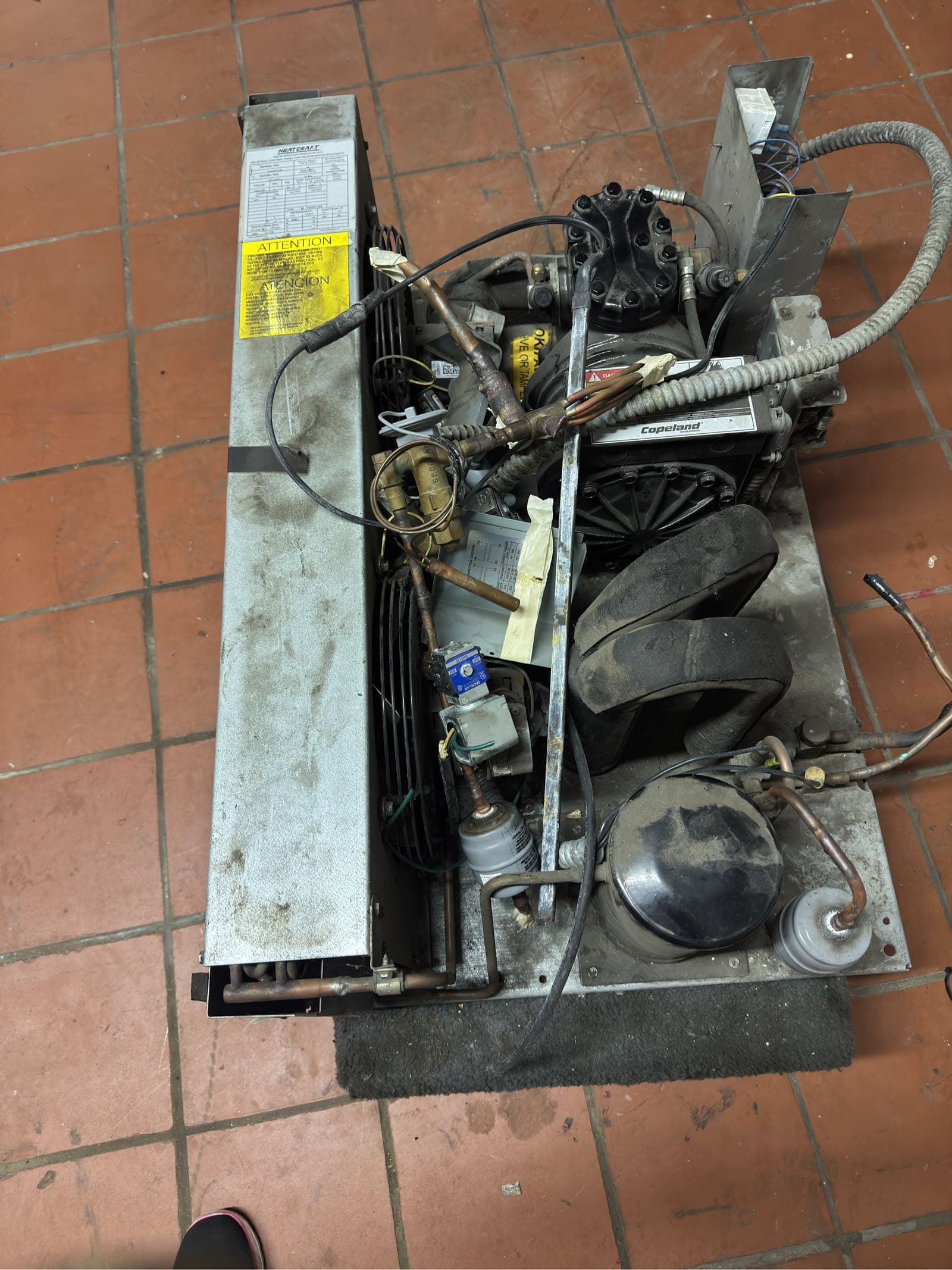 condenser-unit-a9ca15