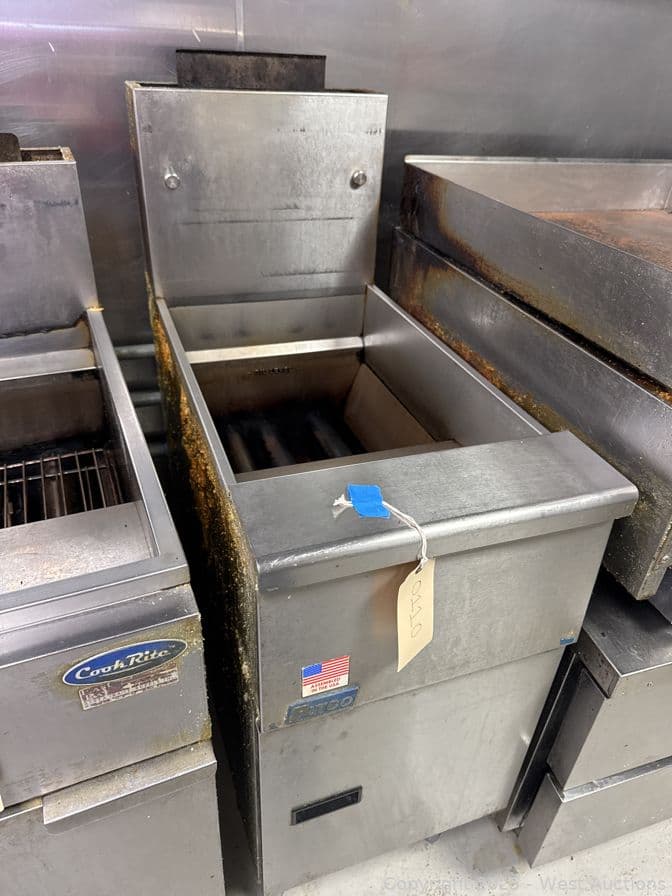 pitco-deep-fryer-618351