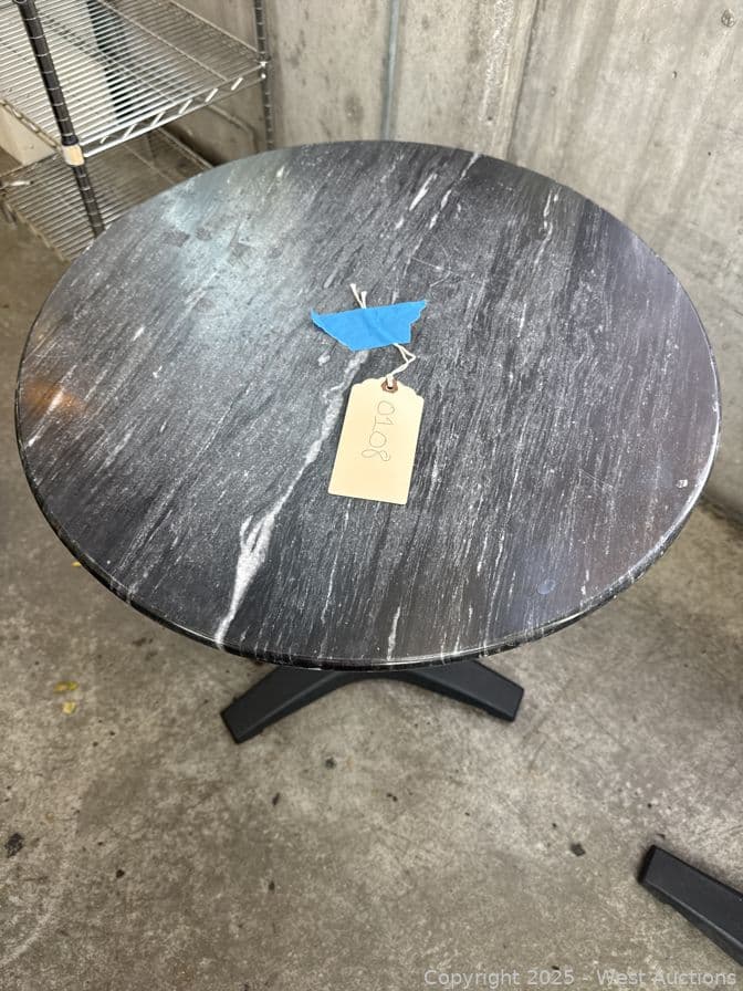 5-marble-cafe-lounge-tables-618295