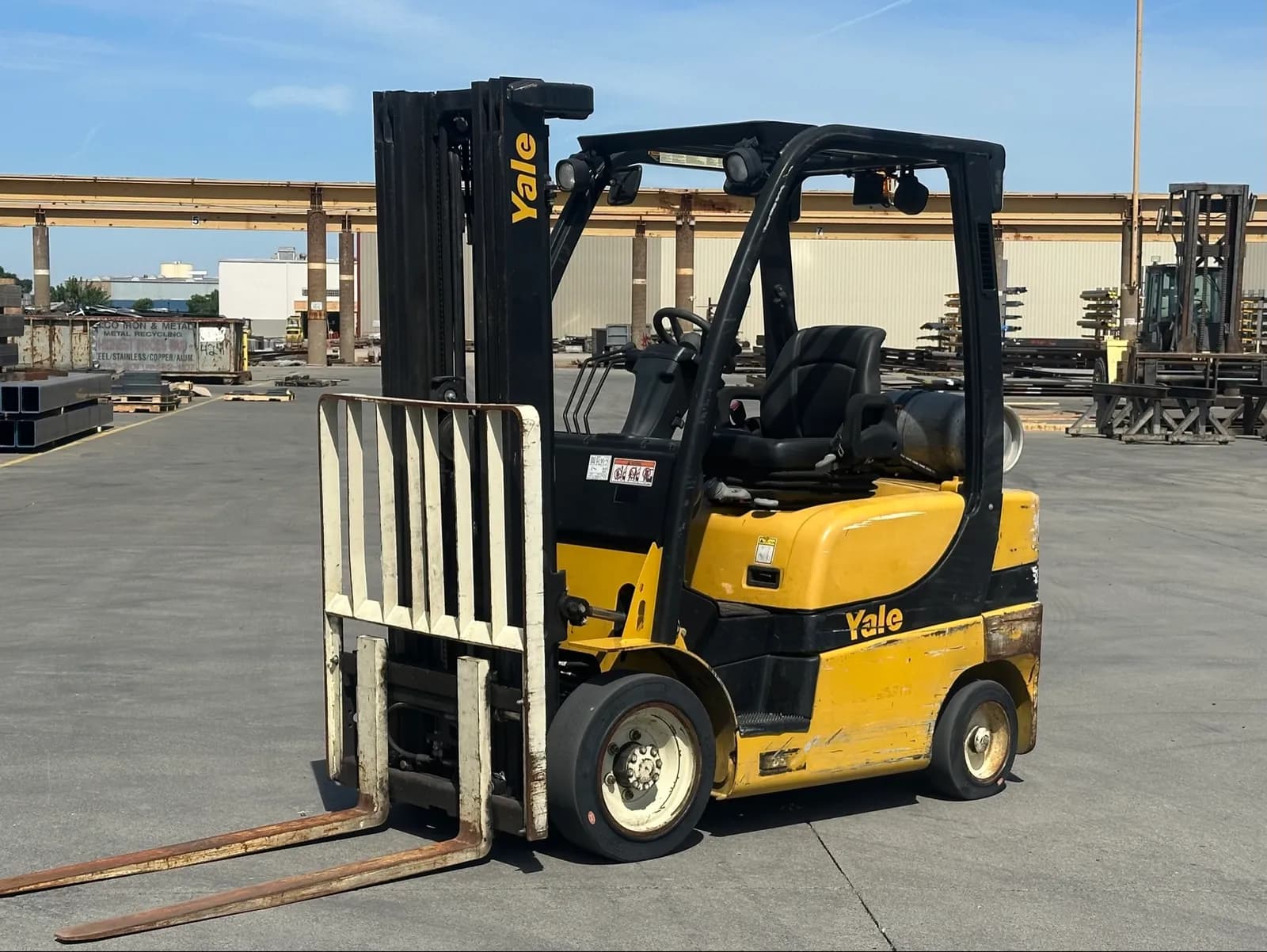 2019-yale-glc050-5000lb-capacity-propane-forklift-mncl3avd