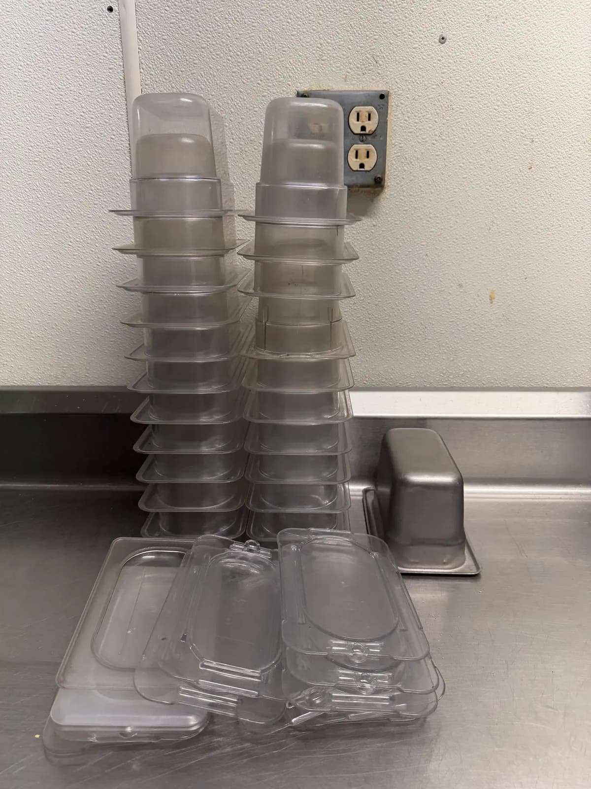 storage-containers-3d5281