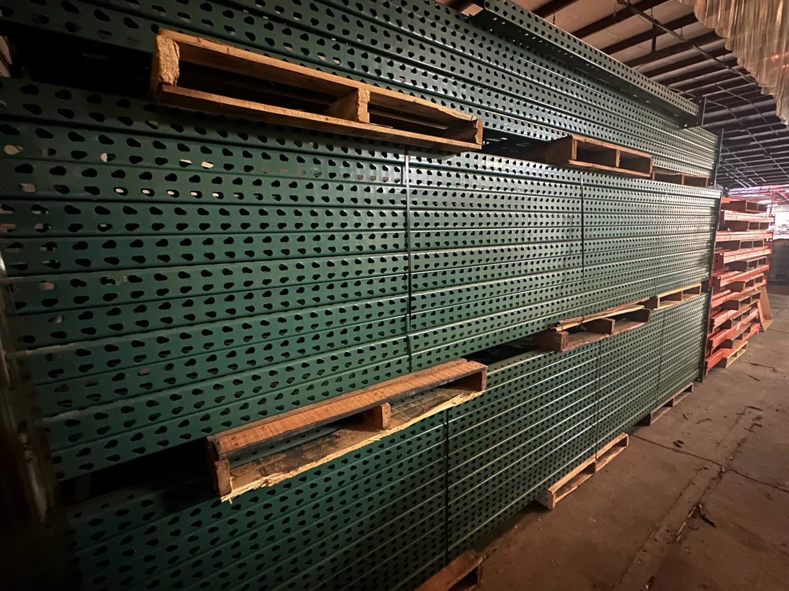 16-pallet-racks-mrv1orjf