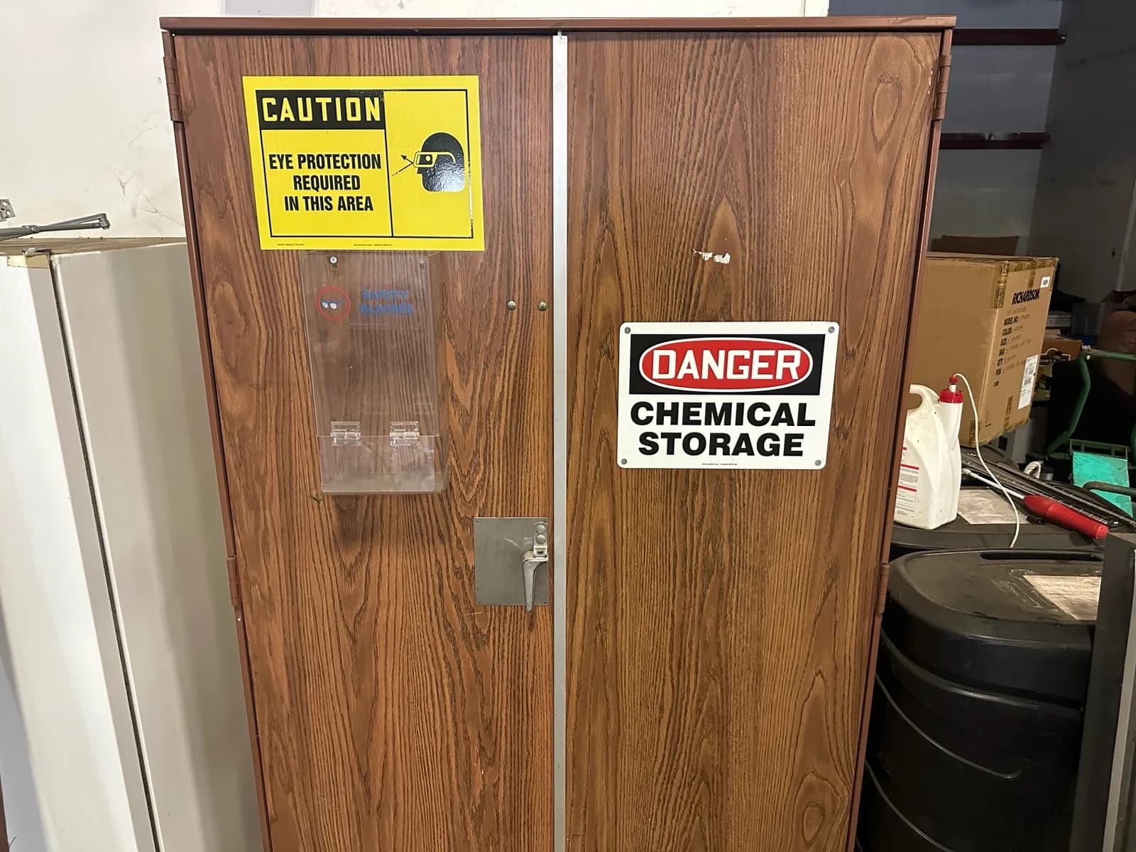 heavy-duty-storage-cabinet-cc4ed3