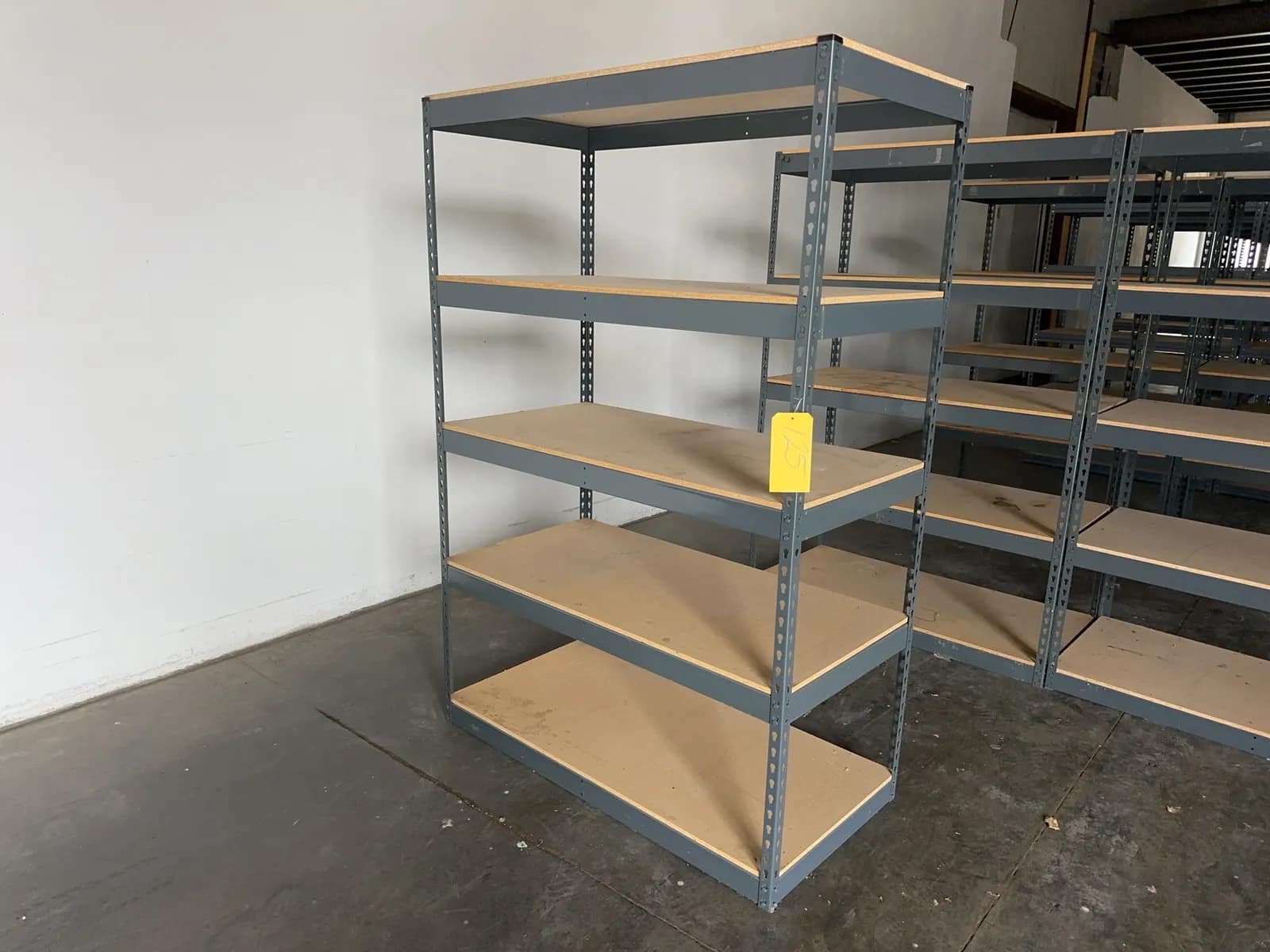 1-6-adjustable-metal-shelving-unit-msxxp3eb