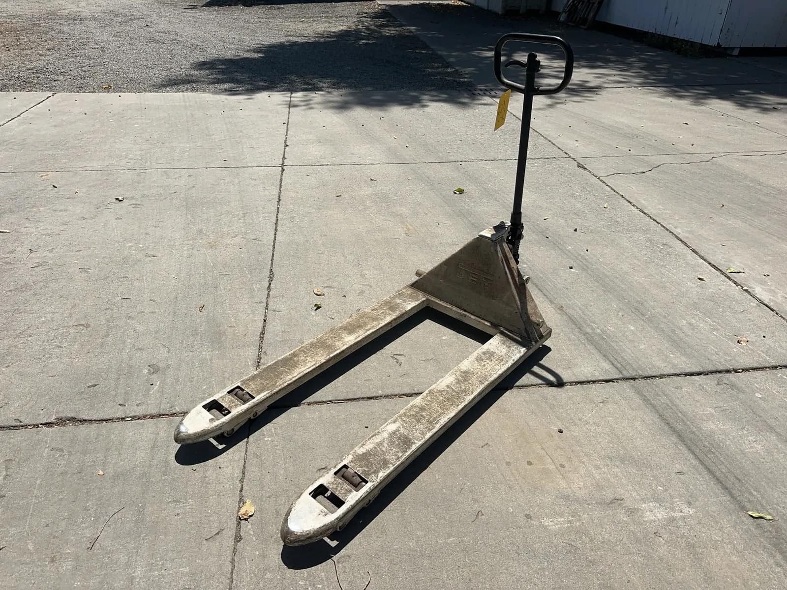 jet-5000-lb-capacity-pallet-jack-f20f1b