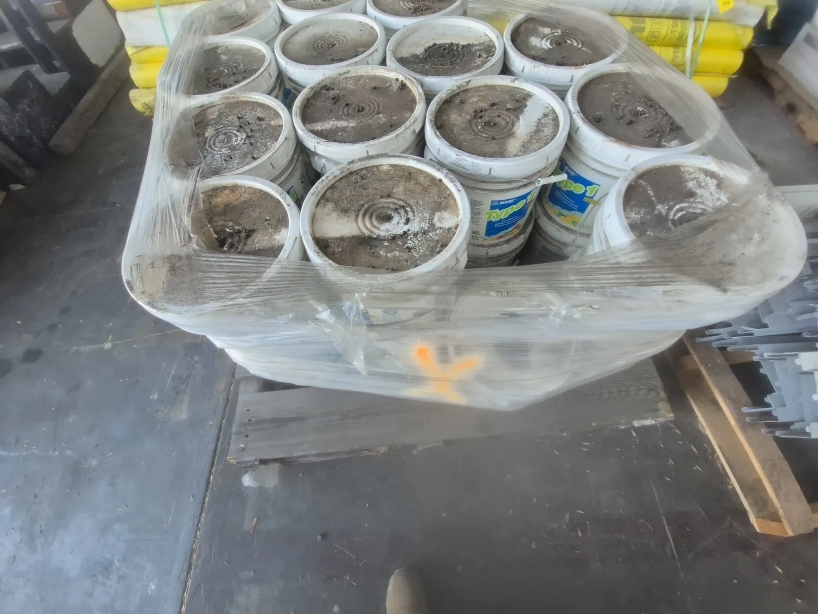 approximately-25-buckets-of-type-1-tile-adhesive-71e667