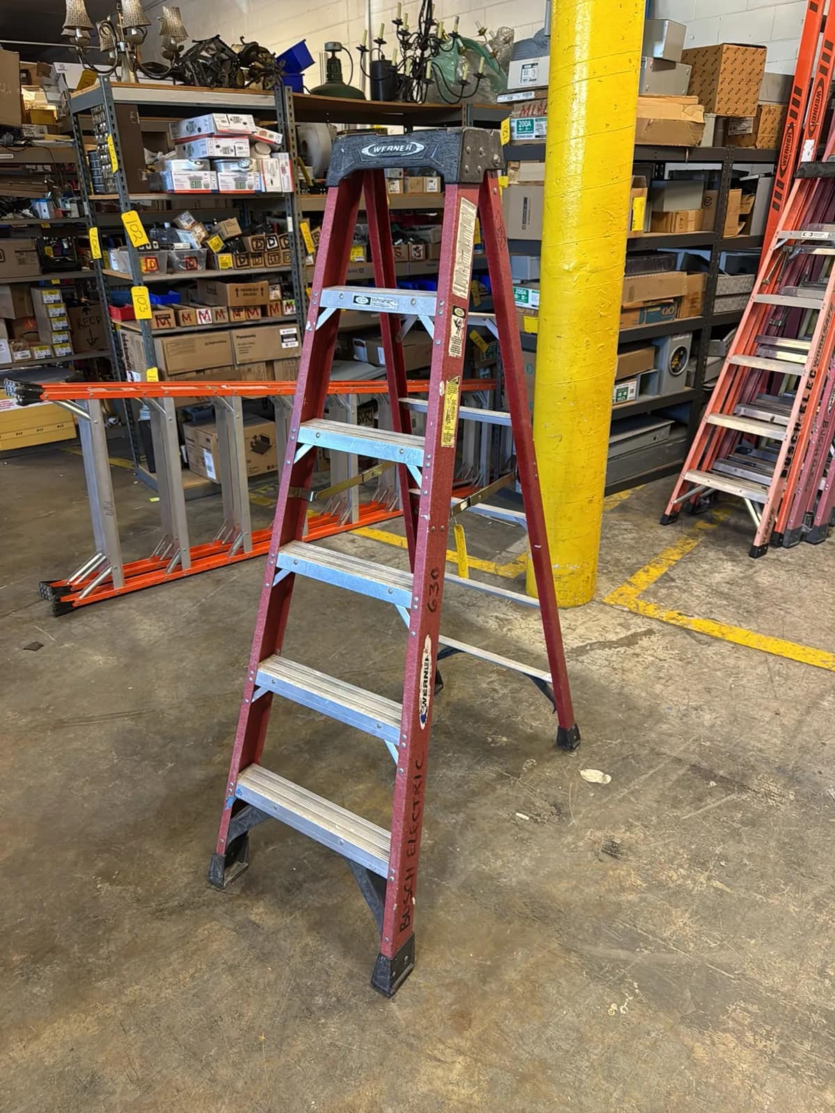 werner-6-fiberglass-ladder-6e3a87