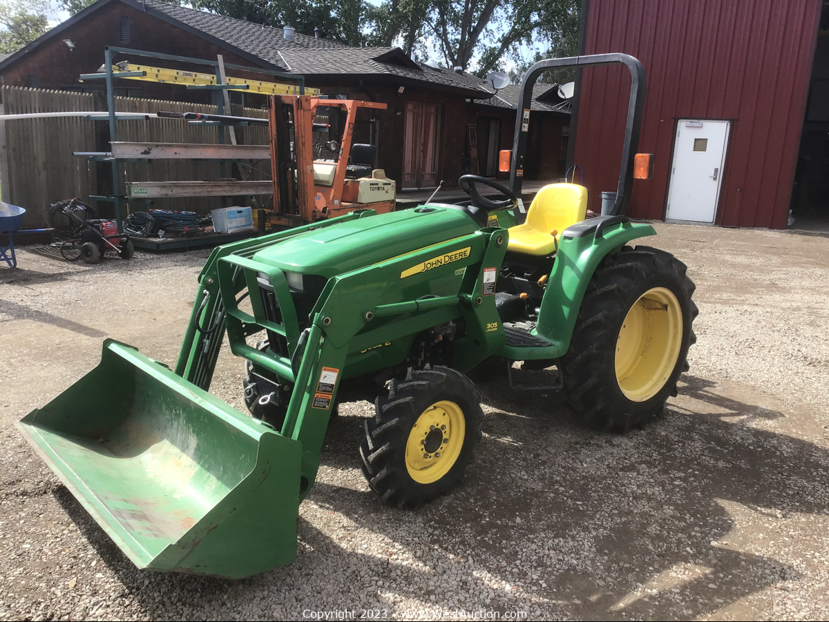 Online Auction of Heavy Machinery, Farm Equipment and Trailers in Sonoma, CA